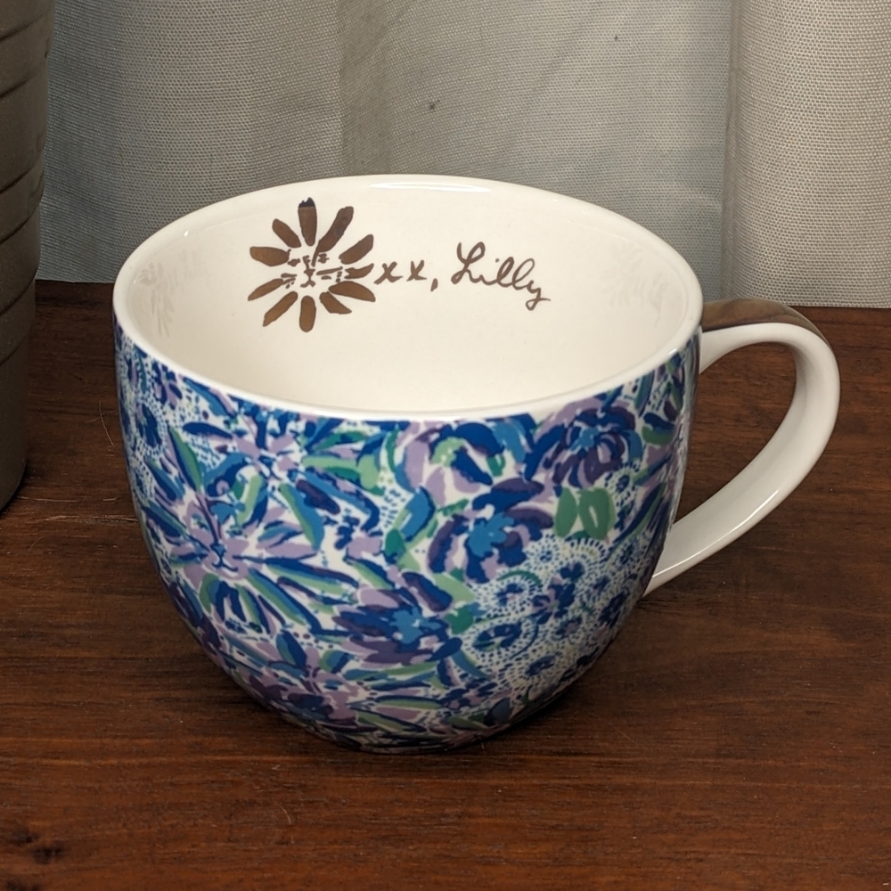 Lilly Pulitzer blue floral patterned coffee mug